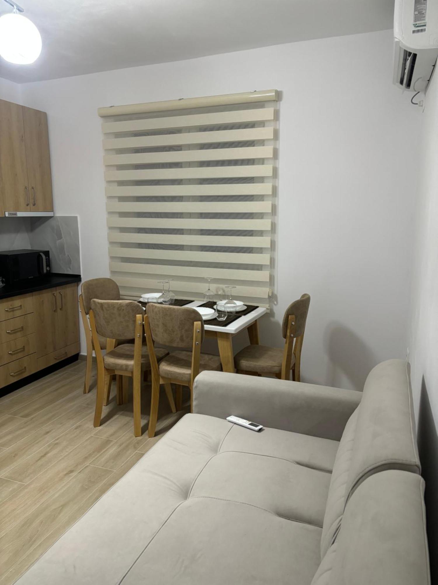 Kevi 'S Place Tirana Exterior photo